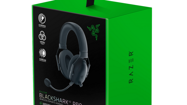 razer blackshark v2 pro 2020 pack shot front